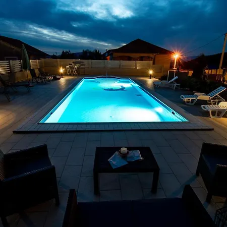 Spacious For 10 With A Big Private Pool Villa
