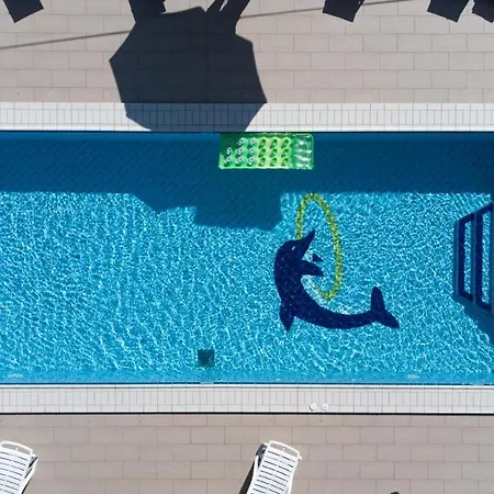 Villa Spacious For 10 With A Big Private Pool Trilj