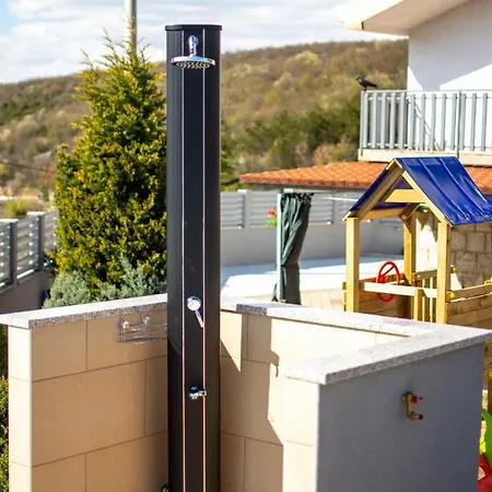 Spacious For 10 With A Big Private Pool Villa Trilj