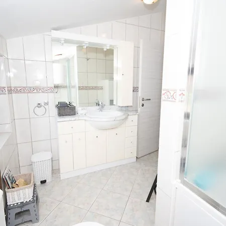 Spacious For 10 With A Big Private Pool Villa *