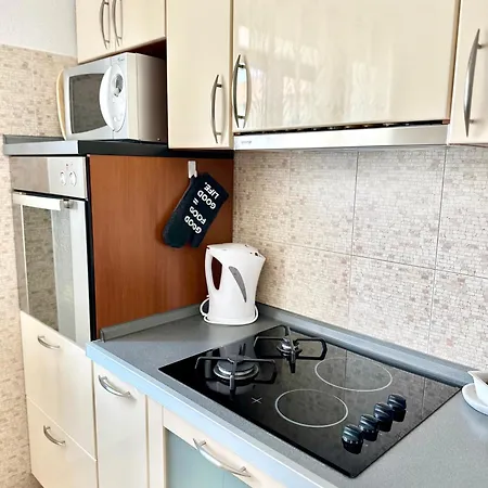 Spacious For 10 With A Big Private Pool * Trilj