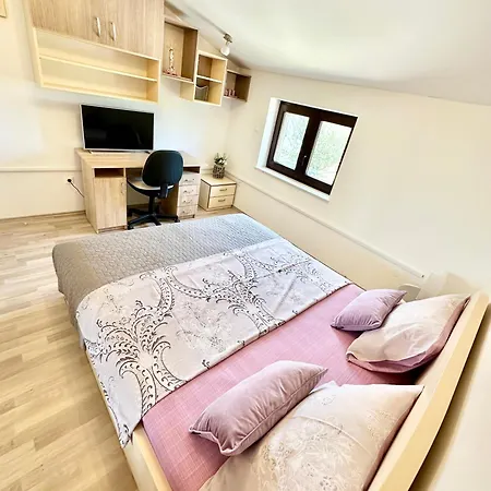 Spacious For 10 With A Big Private Pool Villa Trilj